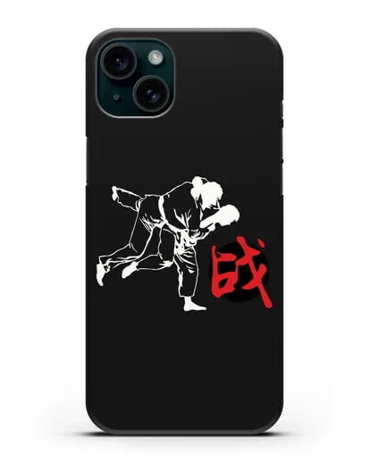 Чехол с борцами Дзюдо и красным иероглифом силиконовый для iPhone 15 Plus