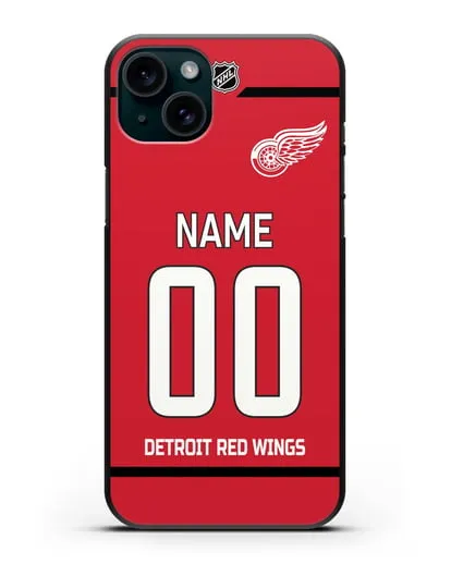 Чехол ХК Детройт Ред Уингз с фамилией и номером красная форма силиконовый для iPhone 15 Plus