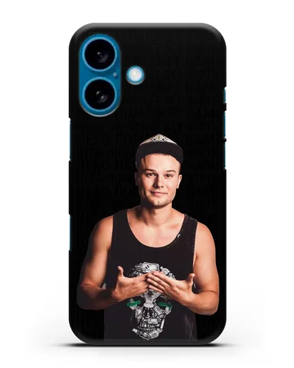 Чехол с фотографией Макс Корж и надписью Небо поможем нам! силиконовый для iPhone 16