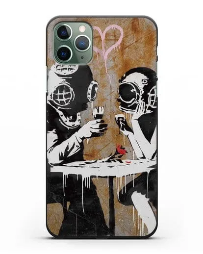 Чехол Think Tank (Бэнкси) силиконовый для iPhone 11 Pro