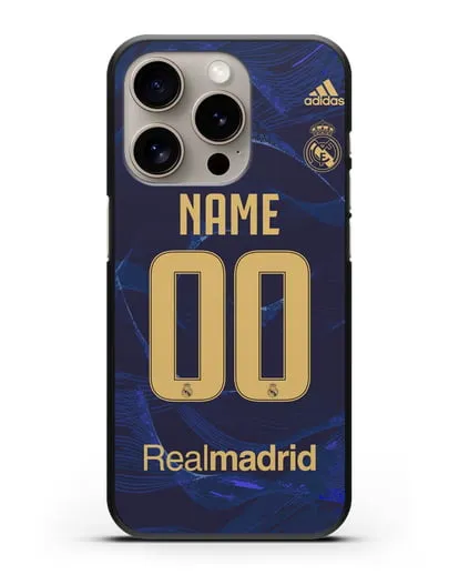Именной чехол Реал Мадрид с фамилией и номером (сезон 2019-2020) синяя форма силиконовый для iPhone 15 Pro