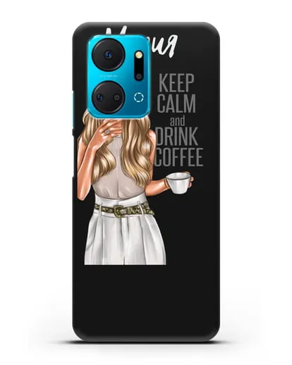 Именной чехол Девушка в берете с кофе и надписью Keep calm and drink coffee силиконовый для Honor X7a Plus