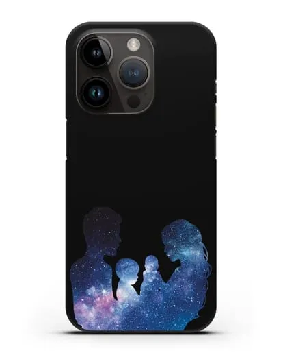 Чехол с иллюстрацией Семья с двумя детьми силиконовый для iPhone 14 Pro