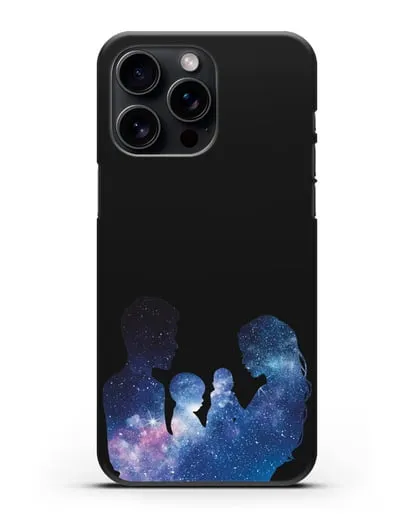 Чехол с иллюстрацией Семья с двумя детьми силиконовый для iPhone 15 Pro Max