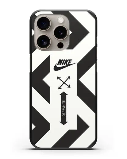 Чехол с черно-белым логотипом Nike силиконовый для iPhone 15 Pro