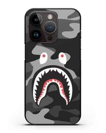 Чехол с рисунком Kaws акула серая силиконовый для iPhone 14 Pro