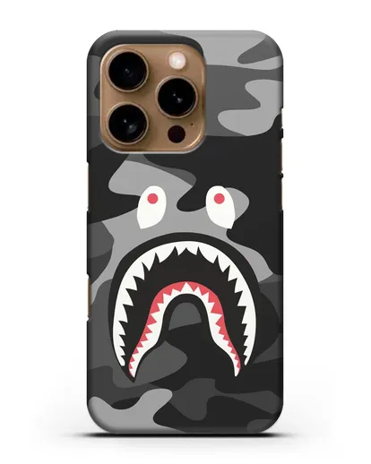 Чехол с рисунком Kaws акула серая силиконовый для iPhone 16 Pro