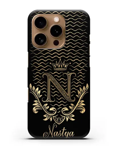 Чехол с короной, именем и фамилией с золотым рисунком силиконовый для iPhone 16 Pro