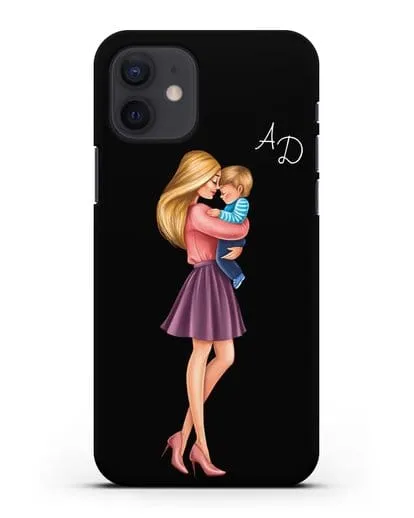 Чехол с иллюстрацией Мама блондинка с сыном и инициалами силиконовый для iPhone 12