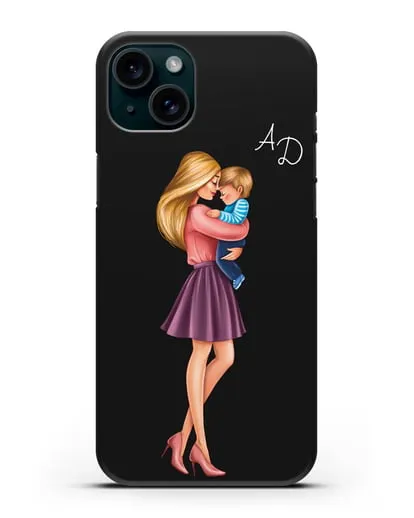 Чехол с иллюстрацией Мама блондинка с сыном и инициалами силиконовый для iPhone 15 Plus