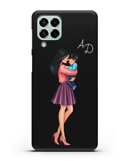 Чехол с иллюстрацией Мама брюнетка с сыном и инициалами силиконовый для Samsung Galaxy M53 [SM-M536]