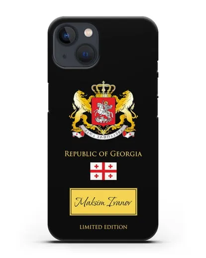 Чехол с гербом и флагом Республики Грузия с именем, фамилией на английском языке силиконовый для iPhone 13