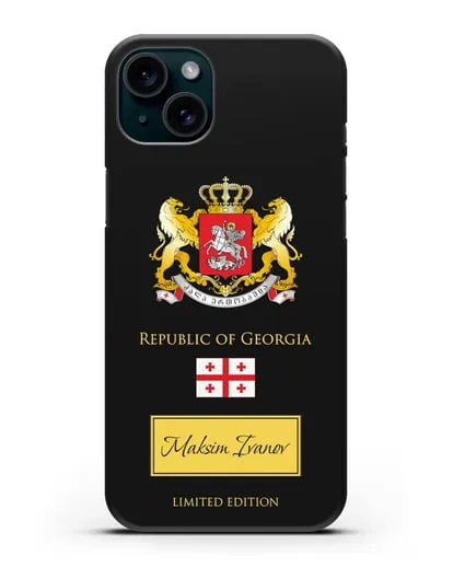 Чехол с гербом и флагом Республики Грузия с именем, фамилией на английском языке силиконовый для iPhone 15 Plus