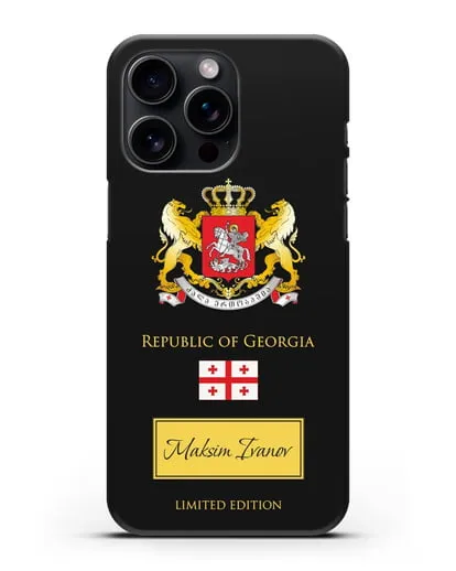 Чехол с гербом и флагом Республики Грузия с именем, фамилией на английском языке силиконовый для iPhone 15 Pro Max