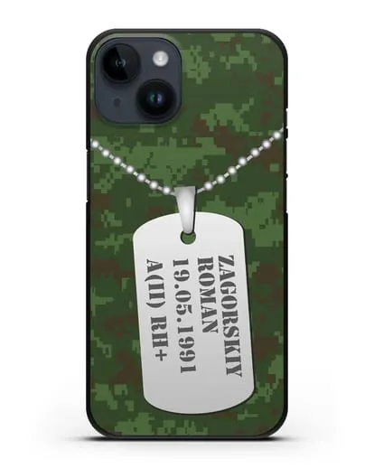 Чехол Армейский жетон с фамилией, датой рождения и группой крови, камуфляж зеленый пиксель силиконовый для iPhone 14