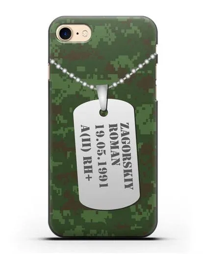 Чехол Армейский жетон с фамилией, датой рождения и группой крови, камуфляж зеленый пиксель силиконовый для iPhone 8