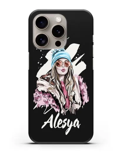 Именной чехол Девушка блондинка в очках и шапке с помпоном силиконовый для iPhone 15 Pro