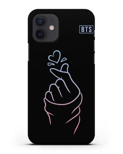 Чехол BTS с иллюстрацией руки и сердца силиконовый для iPhone 12